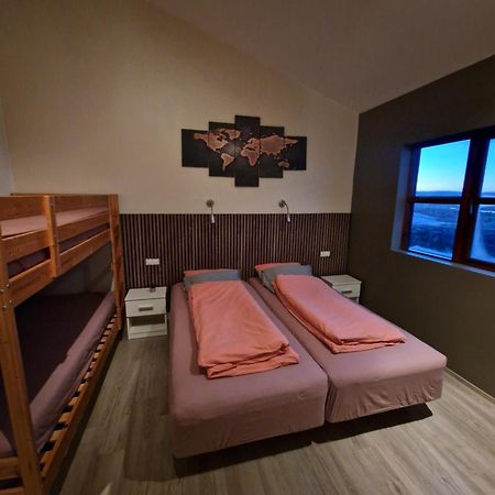 Eaglerock Guesthouse And Tours เคียร์กยูไปยาเคลาสตูร์ ภายนอก รูปภาพ